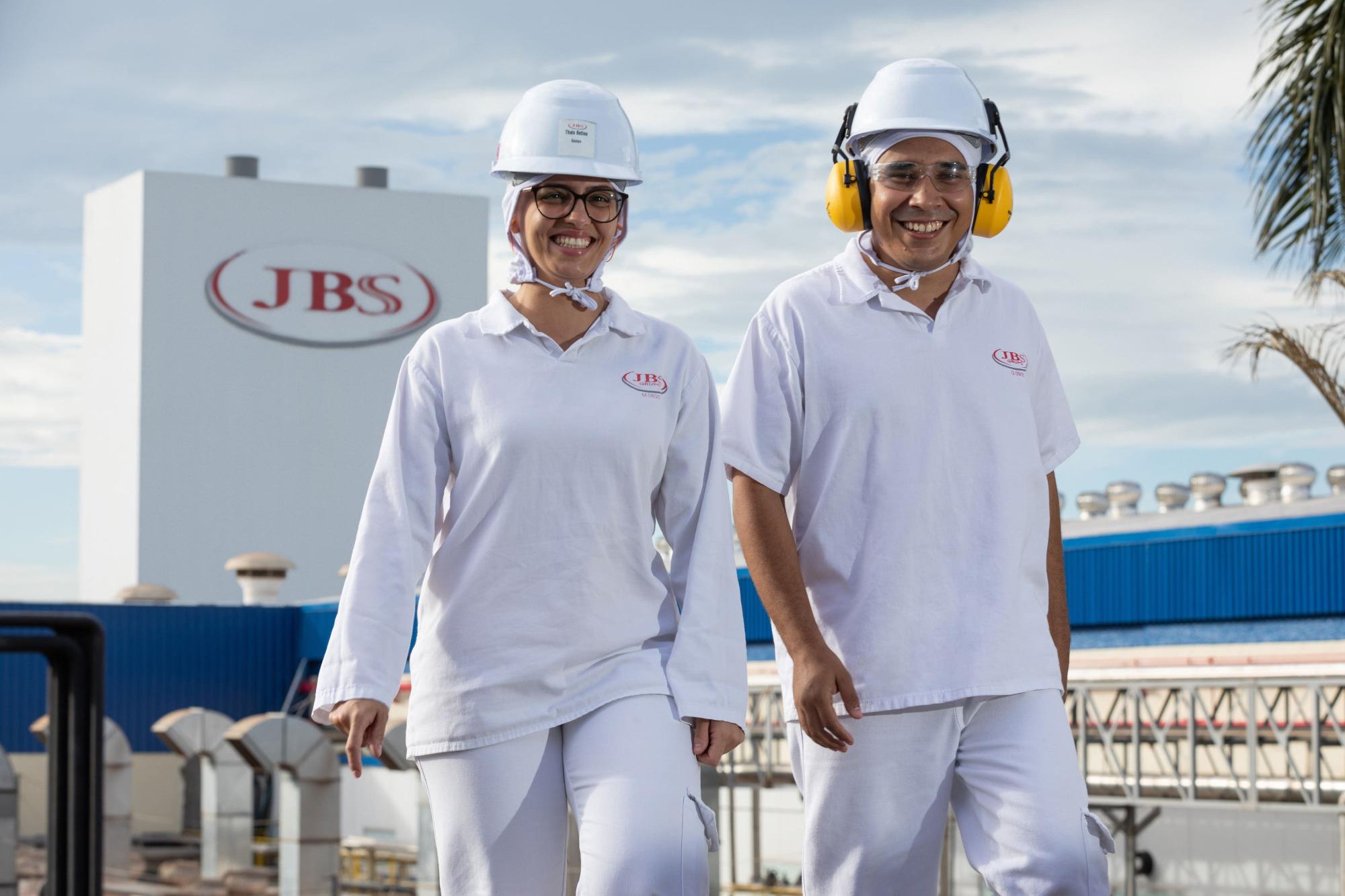JBS abre mais de 5 mil vagas de emprego em diversas regiões do Brasil JBS abre mais de 5 mil vagas de emprego em diversas regiões do Brasil