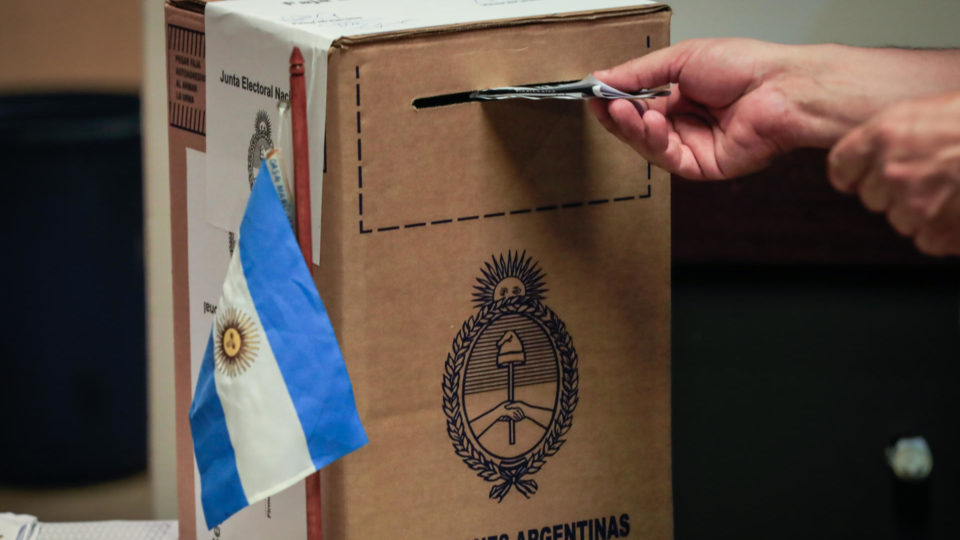 Entenda como as eleições na Argentina impactam o setor agropecuário e as relações com o Brasil