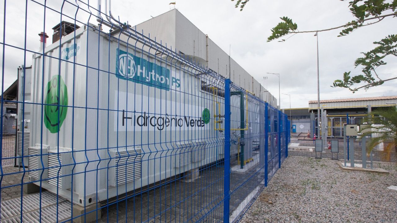 Estratégia Cearense: estado investe em hidrogênio verde para impulsionar PIB em 2024 Estratégia Cearense: estado investe em hidrogênio verde para impulsionar PIB em 2024