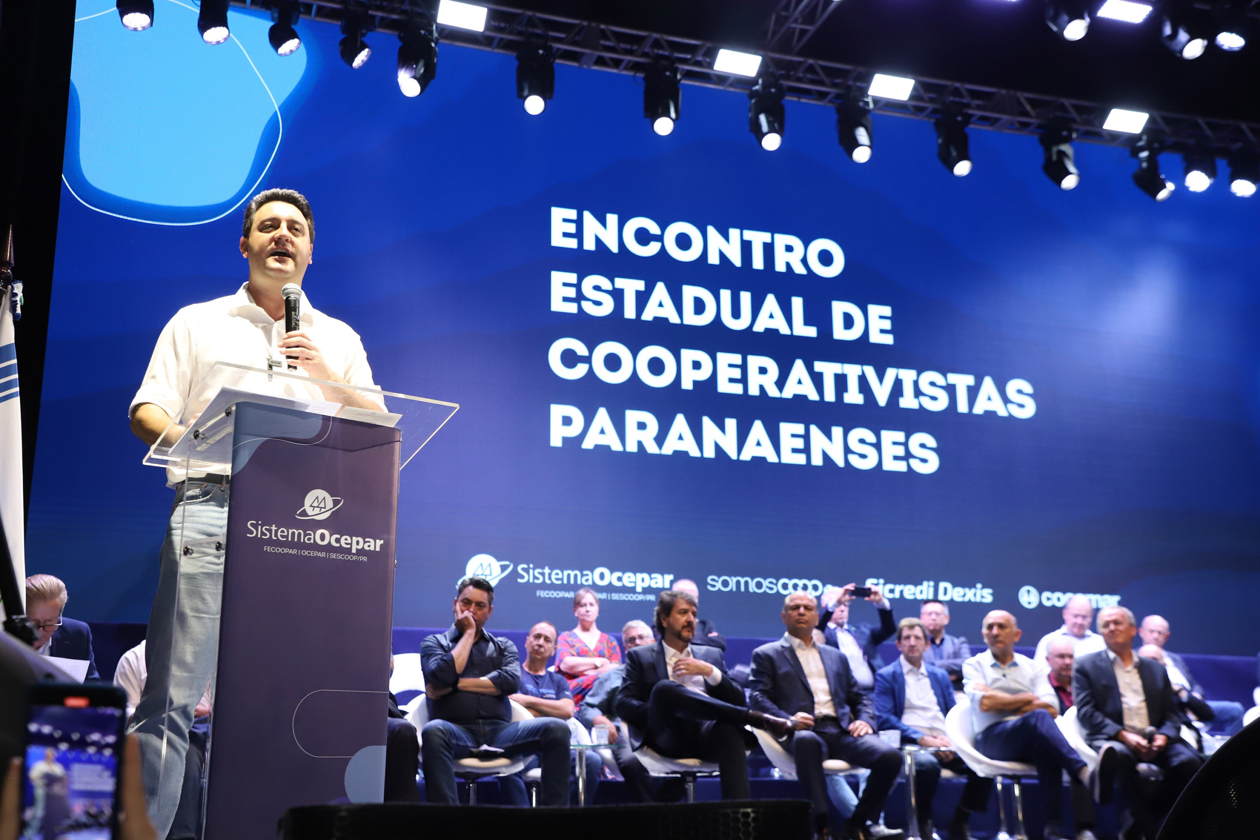 Governador do Paraná destaca faturamento de R$ 202 bilhões das cooperativas da região em 2023