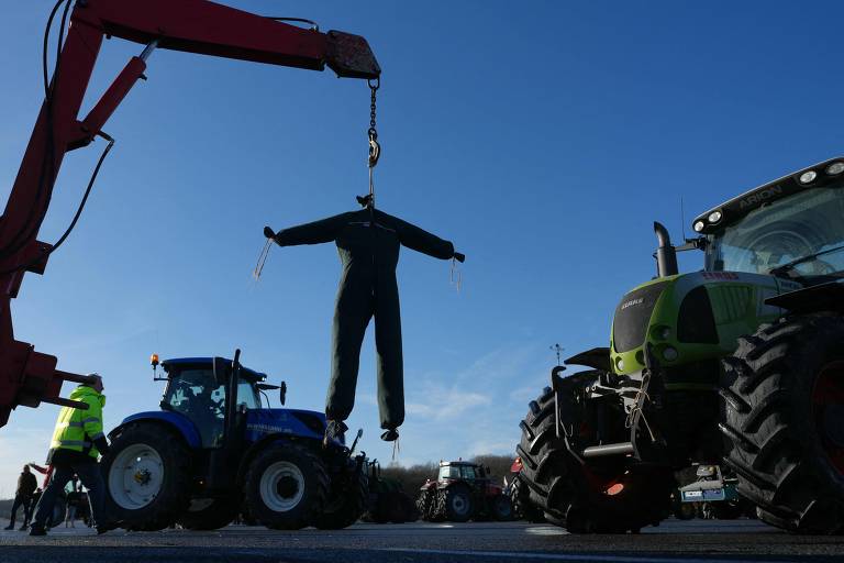 Agricultores franceses persistem em seus protestos e bloqueios de estradas