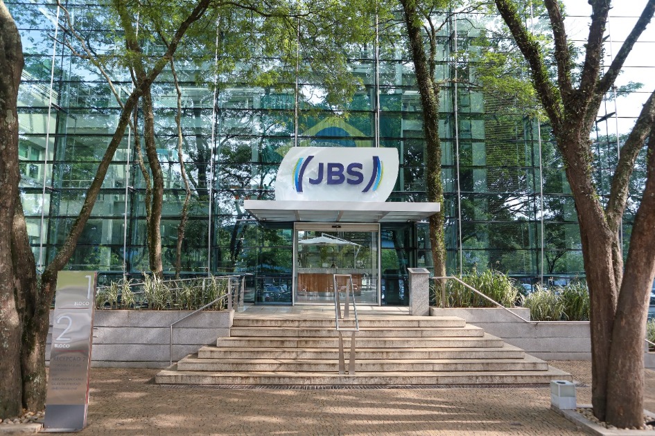 JBS anuncia investimento de R$ 570 milhões em novas fábricas de ração