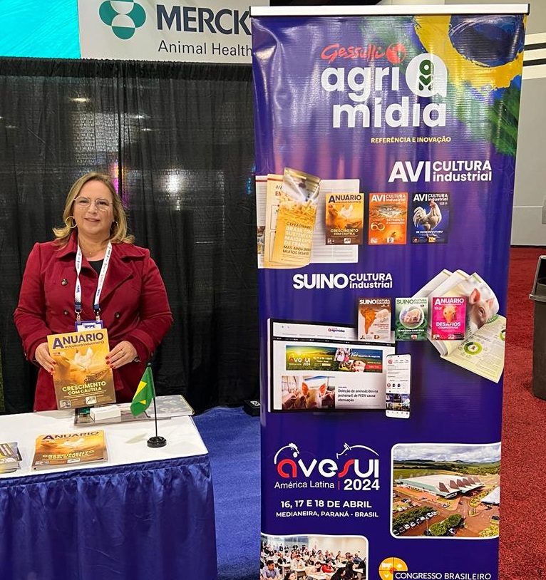 Novidades da AveSui 2024 e anuários de Avicultura e Suinocultura foram destaques apresentados durante a IPPE