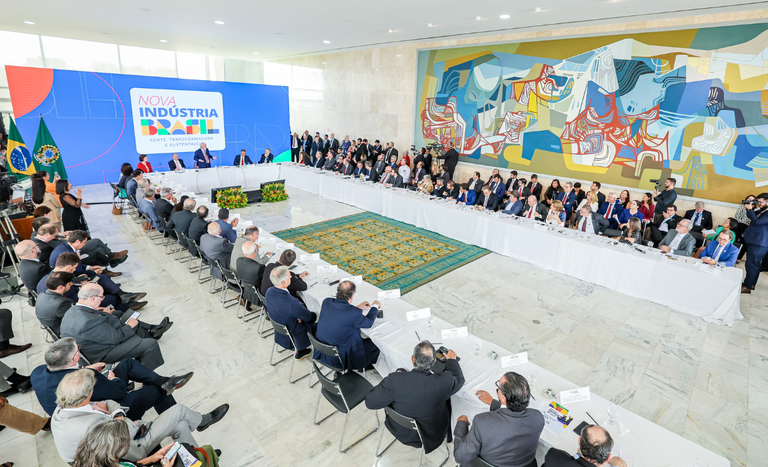 Governo reafirma compromisso com o desenvolvimento de agroindústrias com o programa Nova Indústria Brasil