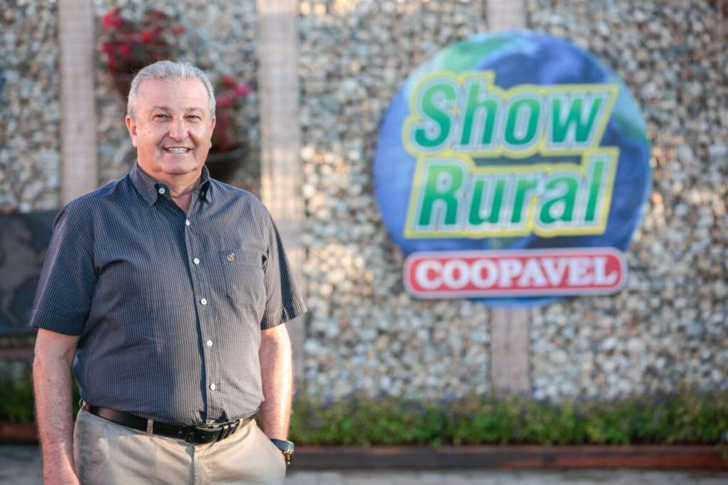 Dilvo Grolli, presidente da Coopavel, destaca a importância do Prêmio Quem é Quem em entrevista à Gessulli Agrimídia