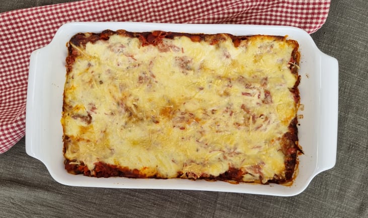 Lasanha de porco com cerveja preta é uma opção inusitada de algo tão tradicional