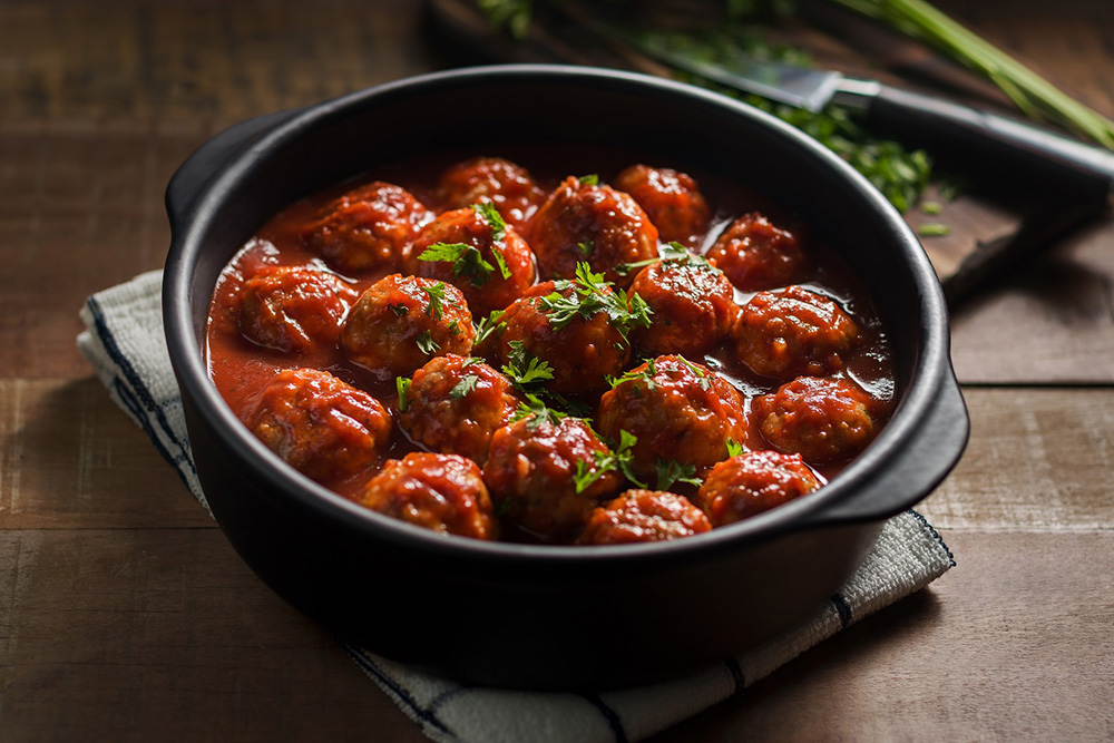 Almôndegas de carne de porco: Um belo acompanhamento para o final de semana