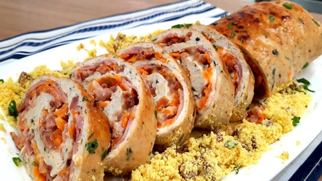 Rocambole de frango será o seu novo queridinho no almoço de família! confira essa receita