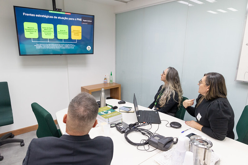 Mulheres do agro discutem pautas de educação profissional rural