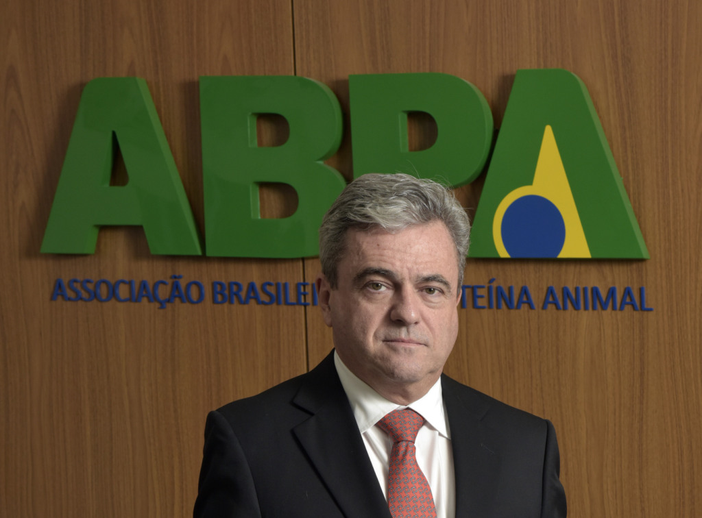 Avicultura Industrial Entrevista: Ricardo Santin, presidente da ABPA, fala de suas expectativas ao ano de 2024