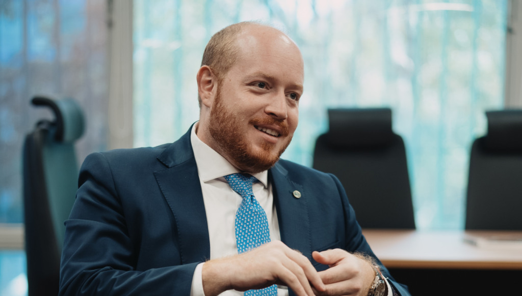 Avicultura Industrial Entrevista: “O foco é a Ásia”, com Julio Ramos, secretário-adjunto de Comércio e Relações Internacionais do MAPA