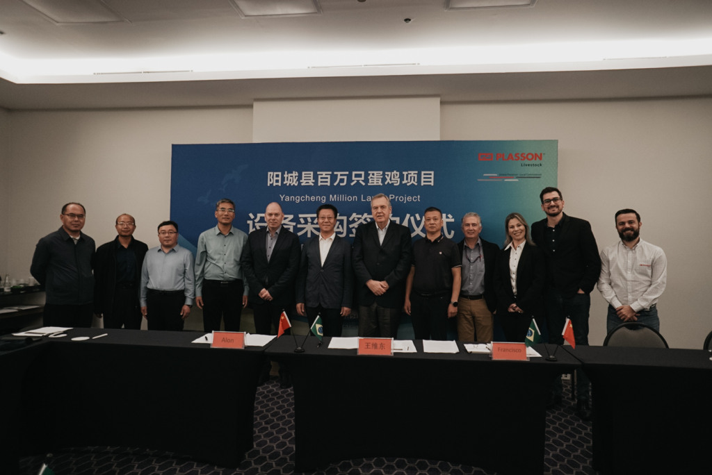 Plasson do Brasil e Plasson China firmam acordo estratégico com empresa chinesa para fornecimento de tecnologia avícola