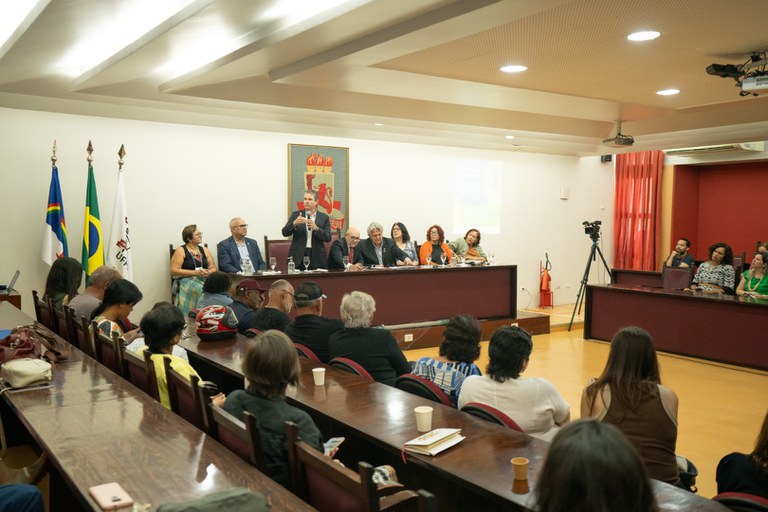 Ministério da Pesca e Aquicultura lança ações para o enfrentamento de tragédia com petróleo no litoral brasileiro