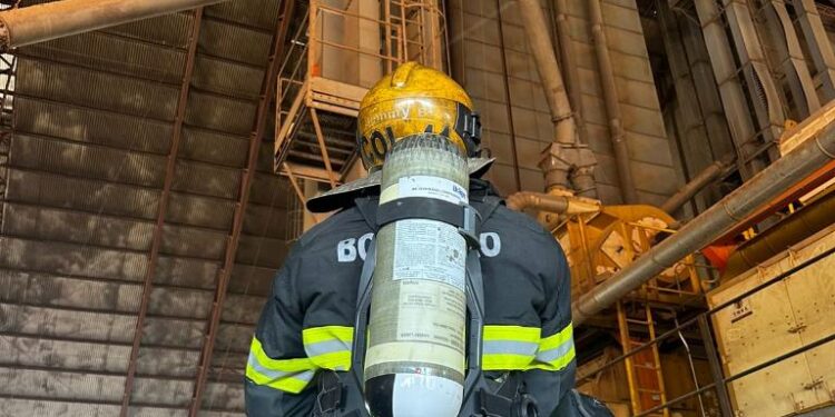 Incêndio em elevadores de grãos mobiliza Corpo de Bombeiros em Confresa