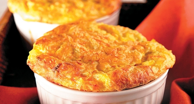 Você já comeu Suflê? Que tal essa receita de um delicioso Suflê de cenoura e bacon