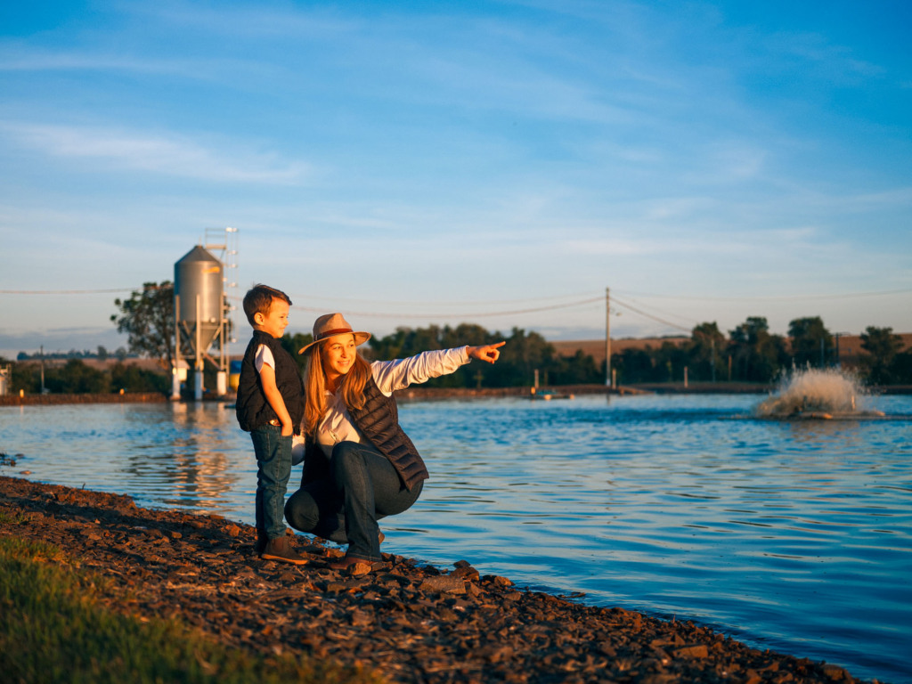 Eficiência e exemplo na produção: Produção de tilápias rende homenagem e prêmio a associada da C.Vale