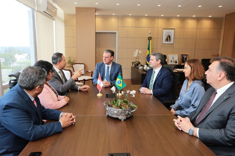 Brasil e Peru assinam acordo para abertura de mercado entre os países