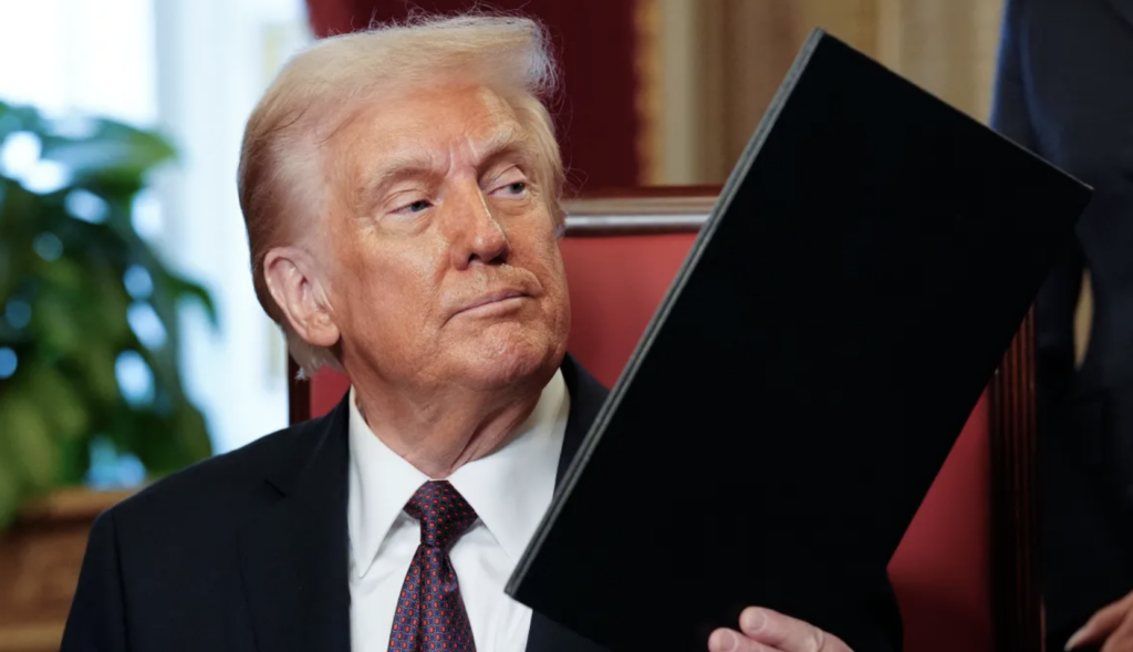 Trump alerta sobre os países do Brics e tarifas à China