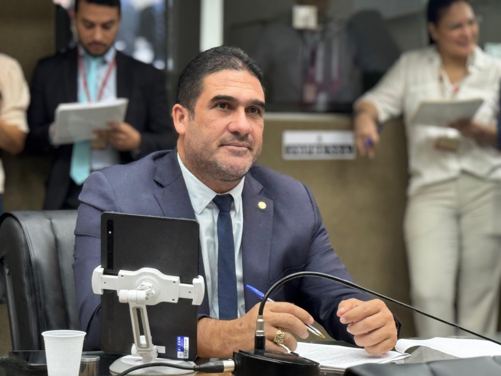 Deputado do Amazonas vota a favor para criação da Secretaria de Pesca e Aquicultura