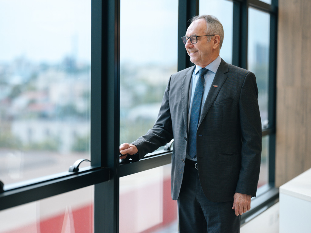 Suinocultura Industrial: Estratégias de Crescimento e Inovação no Mercado Suinícola Brasileiro, com Elias Zydek – presidente executivo da Frimesa