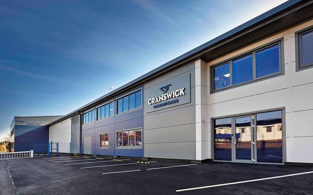 Cranswick anuncia crescimento de receita impulsionado por demanda premium e expansão