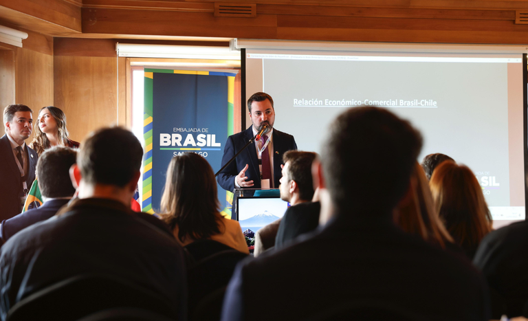 Brasil e Chile ampliam parceria no agro em missão comercial estratégica