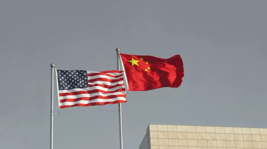 Em nova retaliação, China aumenta tarifas sobre os EUA para 125%