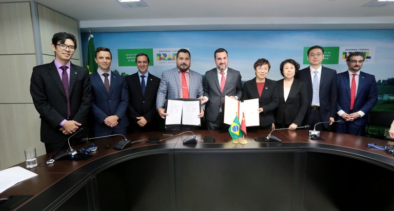 Brasil e China fortalecem laços comerciais com abertura de mercado de pesca extrativa