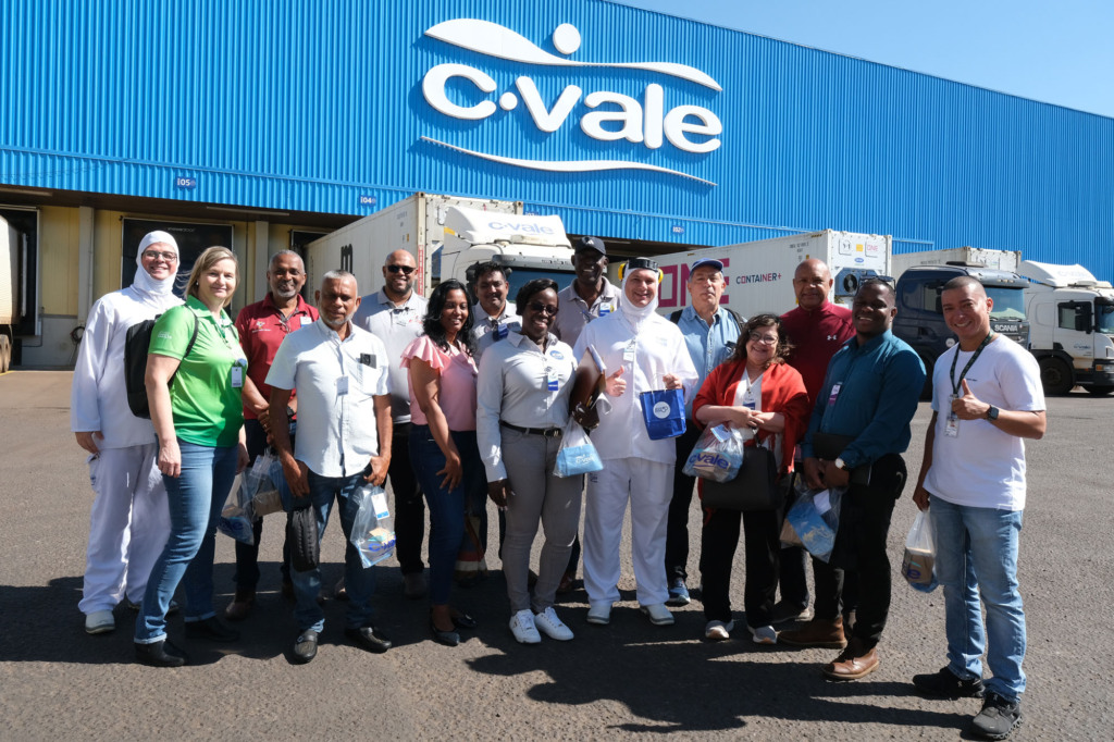 C.Vale recebe visita de comitiva internacional