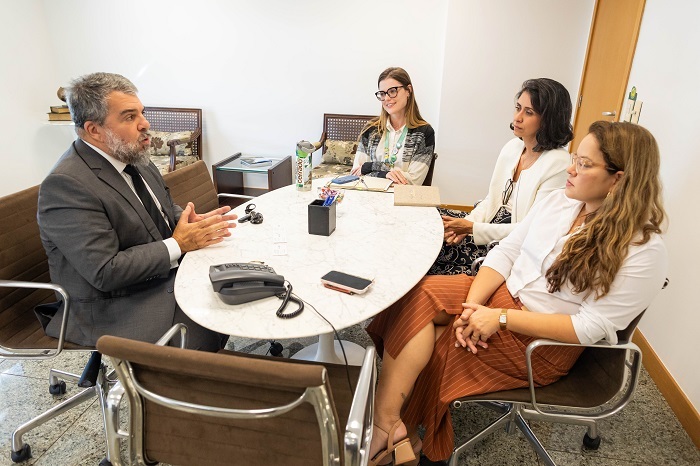 Encontro entre CNA e embaixador brasileiro no Irã busca fortalecer o agronegócio brasileiro