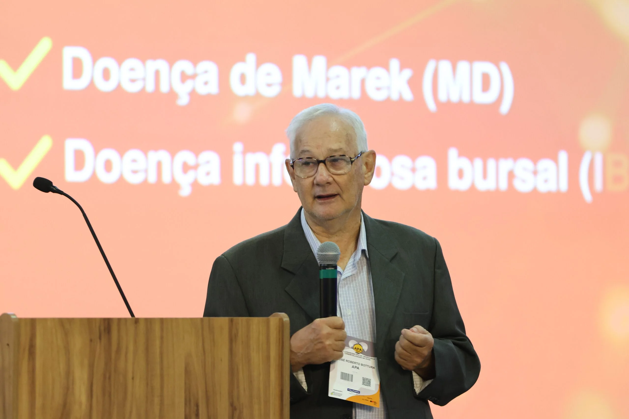 5 perguntas na Avicultura Industrial: entrevista com José Roberto Bottura 5 perguntas na Avicultura Industrial: entrevista com José Roberto Bottura