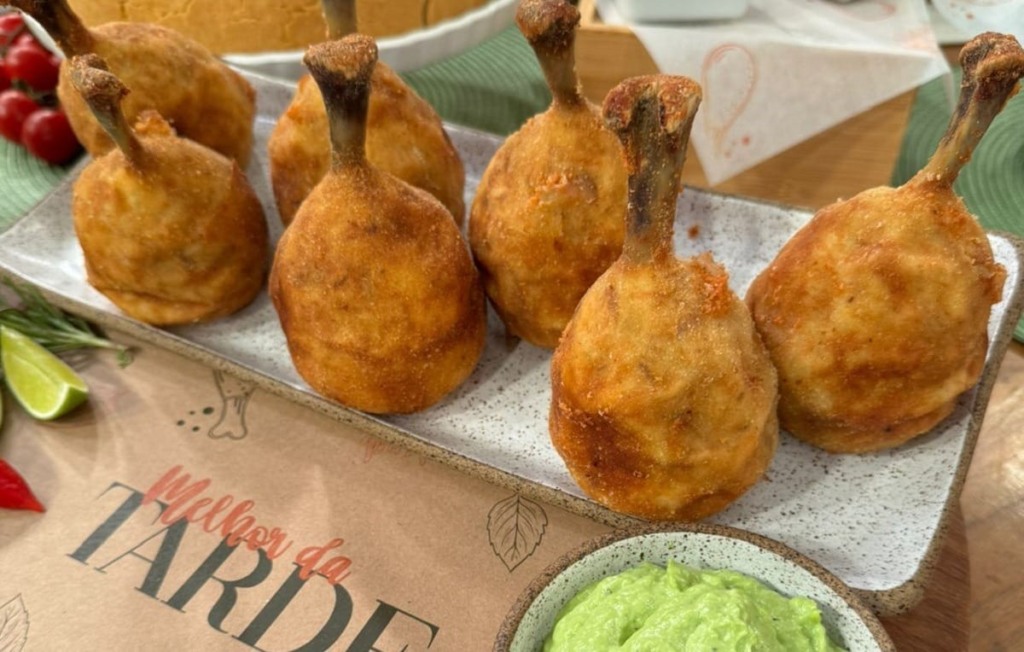 Coxa de frango com queijo estilo americano! Já provou? Confira