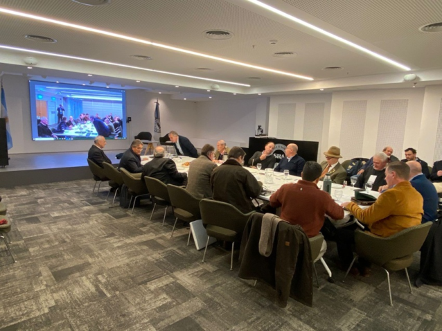 CNA discute sanidade animal e COP30 na Argentina