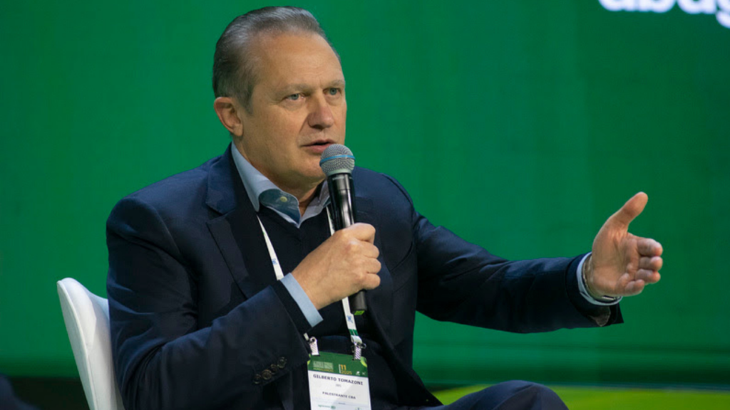 CEO da JBS defende diversificação como estratégia diante de desafios nos EUA