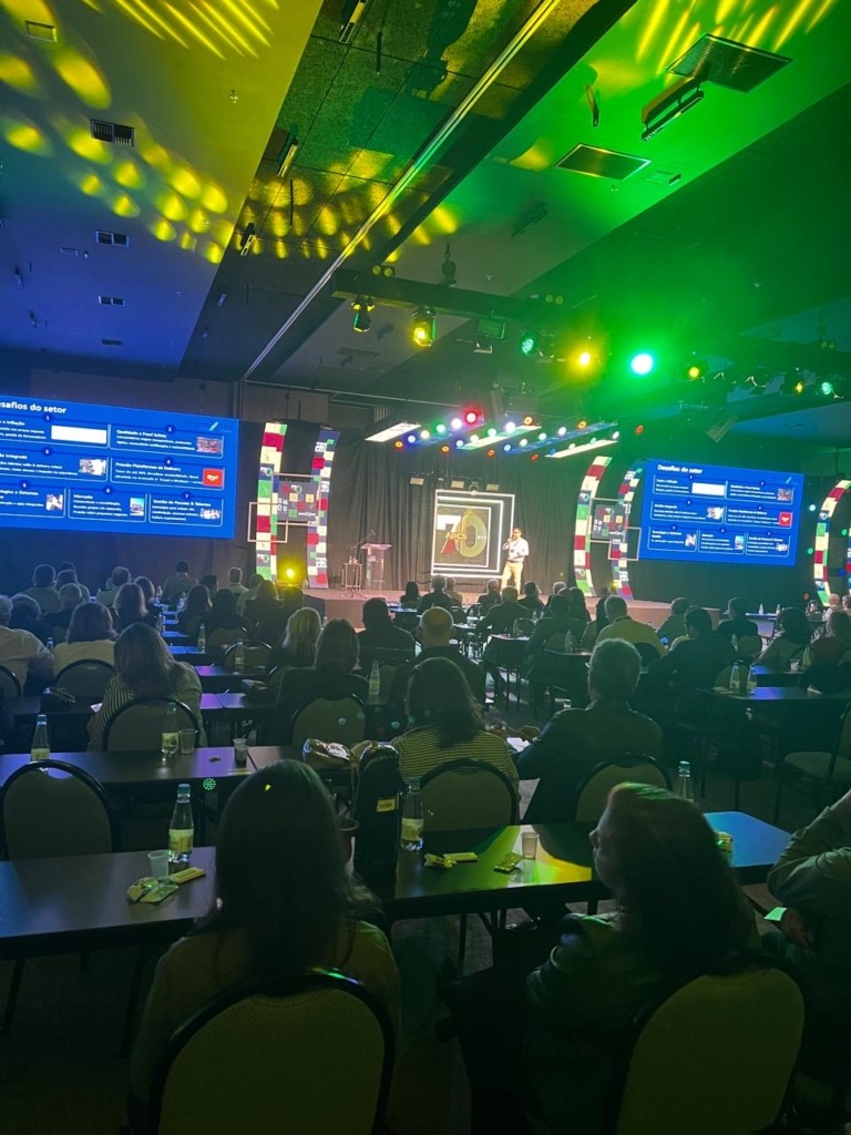 Gessulli Agrimídia participa do SNDS e celebra os 70 anos da ABCS