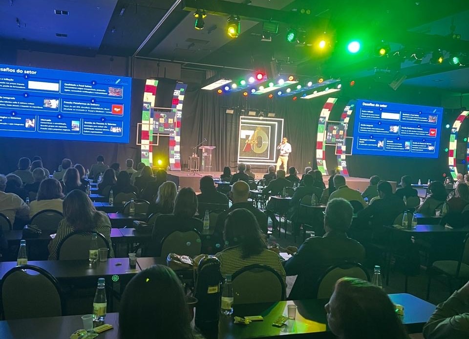Gessulli Agrimídia participa do SNDS e celebra os 70 anos da ABCS