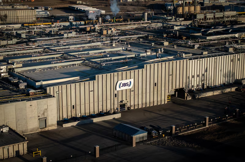 JBS destina US$ 500 milhões em novos projetos globais e cria 1.100 empregos no Paraguai