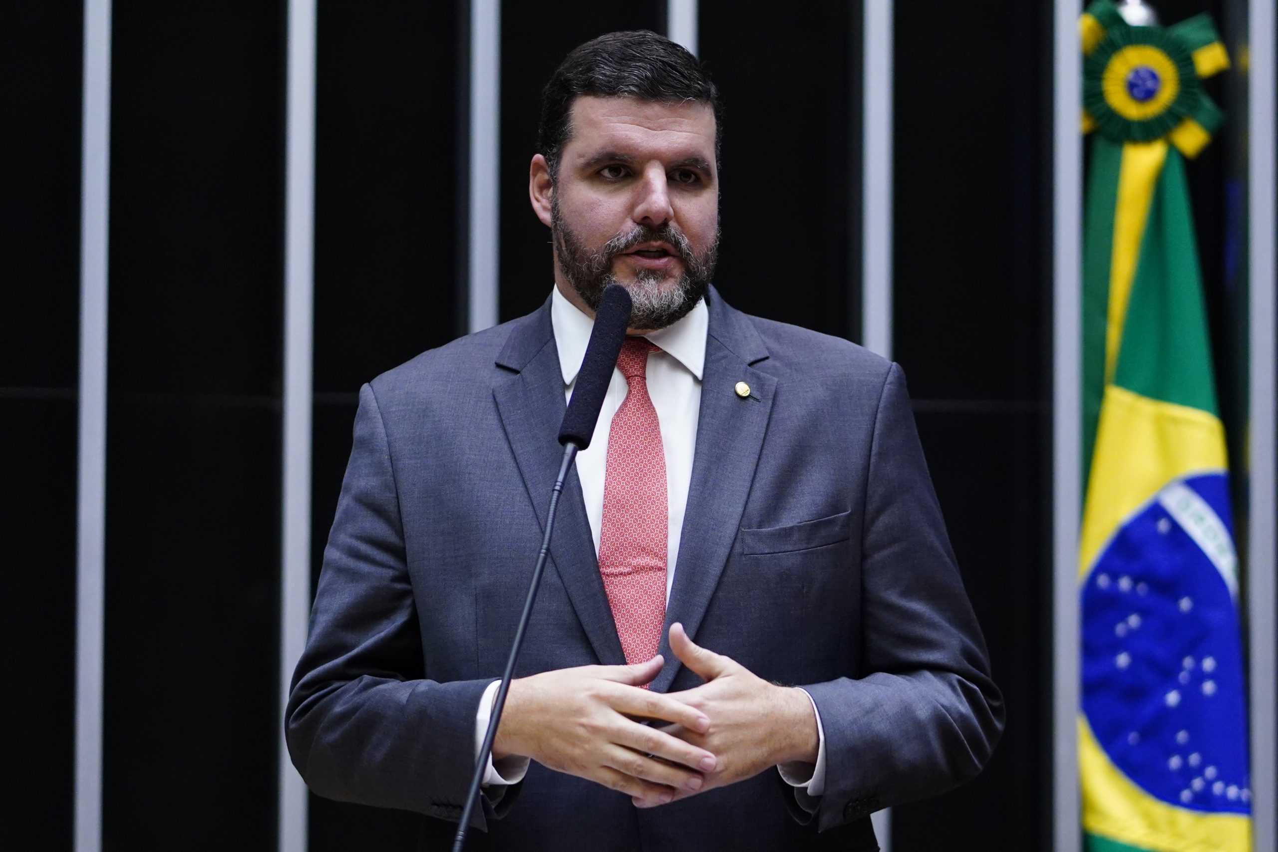 Agro reage e governo suspende lista de espécies exóticas após pressão no Congresso