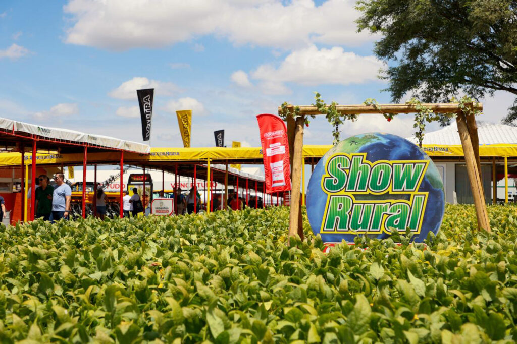 Show Rural Coopavel 2026 começa com agenda intensa, autoridades e cobertura completa da Gessulli Agrimídia
