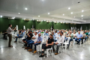 C.Vale intensifica diálogo com integrados e apresenta investimentos em produção animal