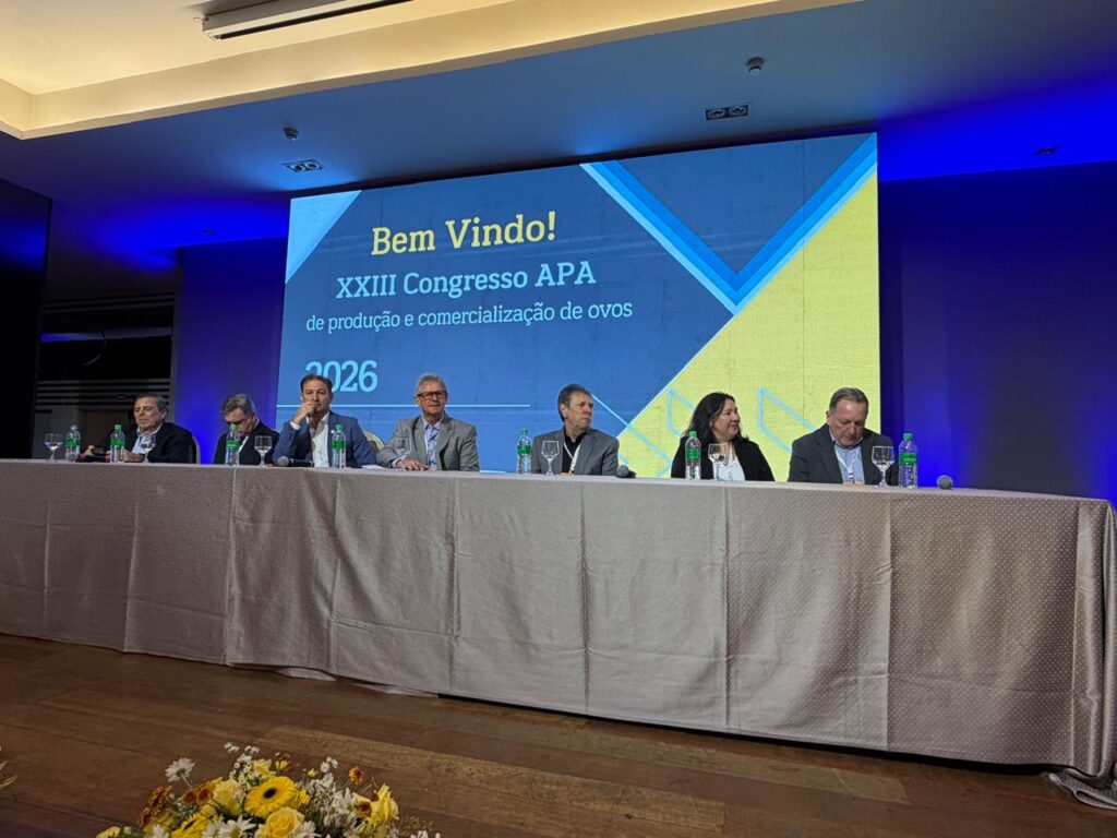 Avicultura de postura: Congresso APA 2026 reforça biosseguridade, inovação e integração da cadeia de ovos