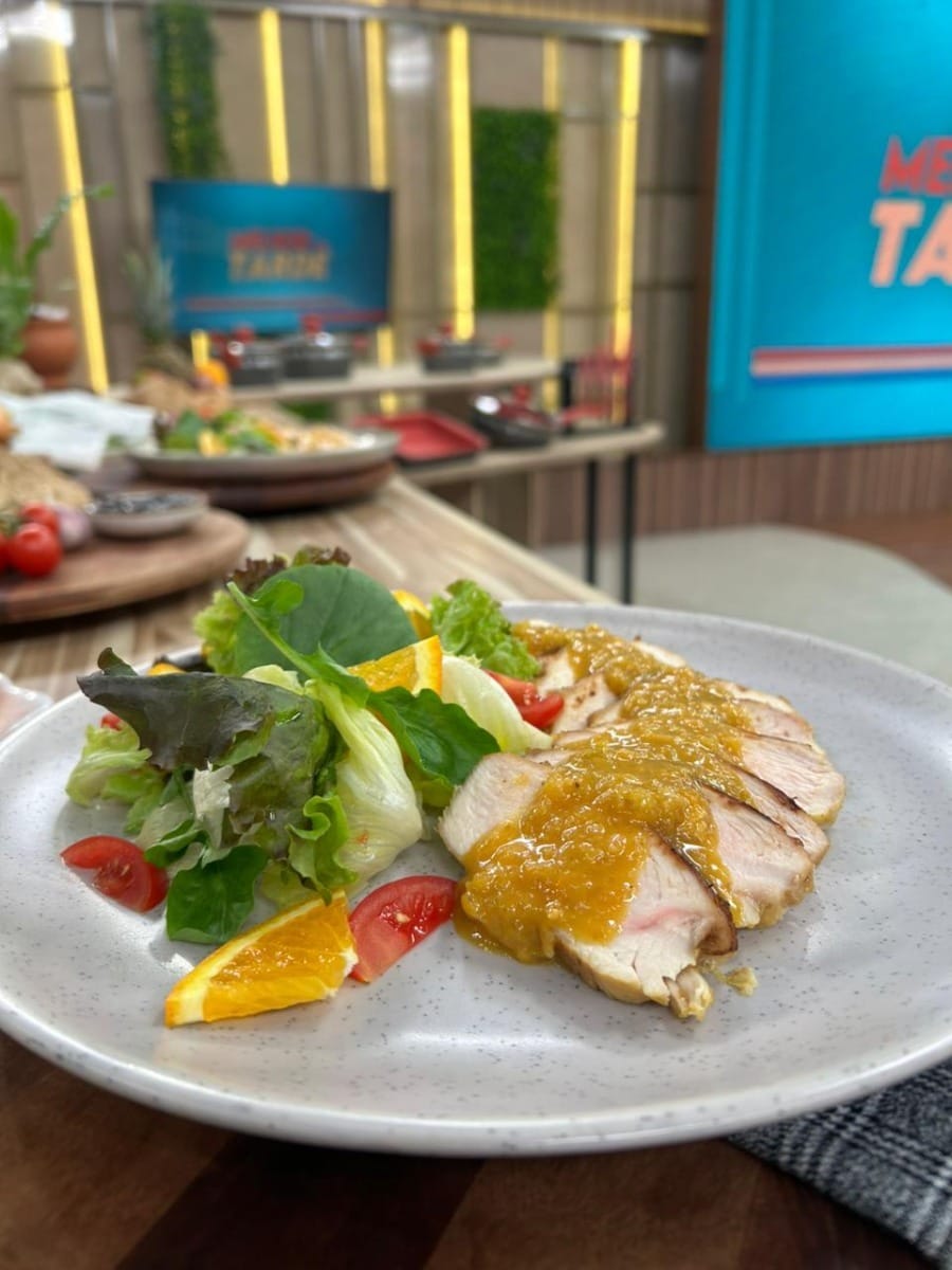 Experimente esse frango na laranja: receita fácil e saborosa Experimente esse frango na laranja: receita fácil e saborosa