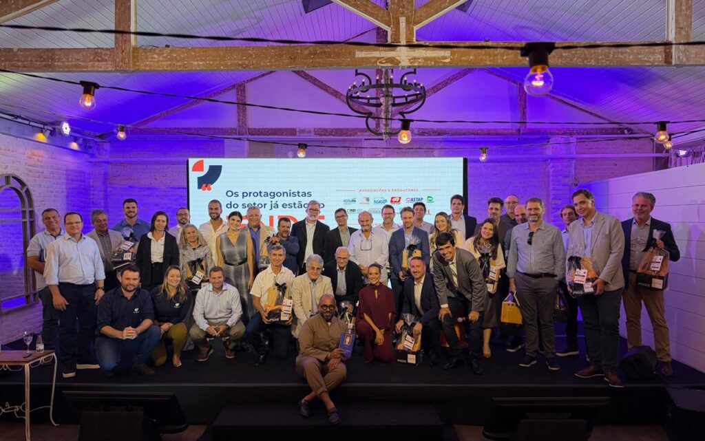 Suinocultura reúne lideranças e projeta cenário de mercado para 2026 em encontro da FNDS Collab