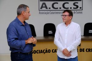 Comitiva do Mato Grosso visita Santa Catarina para fortalecer e expandir a suinocultura brasileira