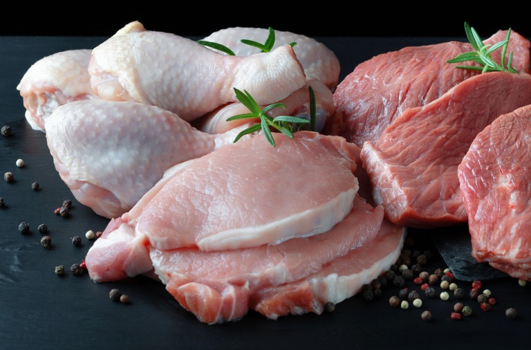 Crédito em alta, produção recorde e pressão nos preços marcam o cenário das proteínas animais