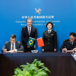 Brasil e China avançam em protocolo para miúdos suínos e ampliam cooperação agropecuária