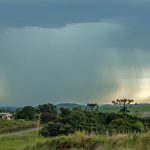 Frente fria derruba temperaturas e muda o tempo no Sudeste