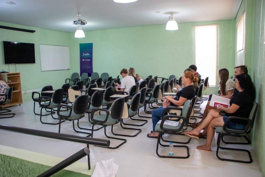 Dália Alimentos inicia programa de Jovem Aprendiz para filhos de associados em leite e suinocultura