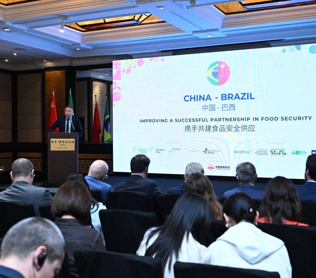 Evento em Pequim reforça cooperação entre Brasil e China no comércio de alimentos