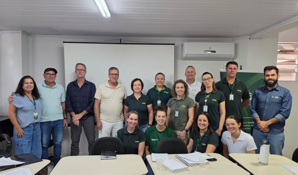 Produtores de SC discutem desafios da biosseguridade na suinocultura independente